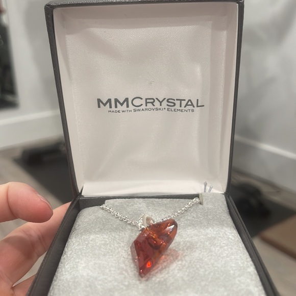 ✨Heart Necklace with Swarovski Crystal Elements ✨ - Picture 2 of 2